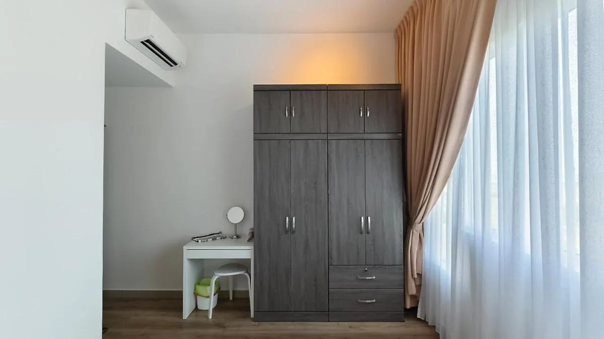 Amber Cove Residence By Ainin Homestay Malacca Apartment